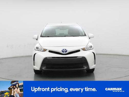 2016 Toyota Prius v Three