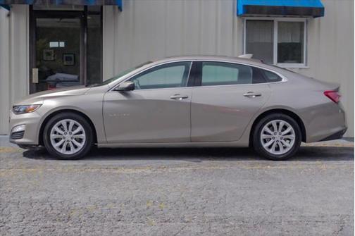 2022 Chevrolet Malibu FWD LT