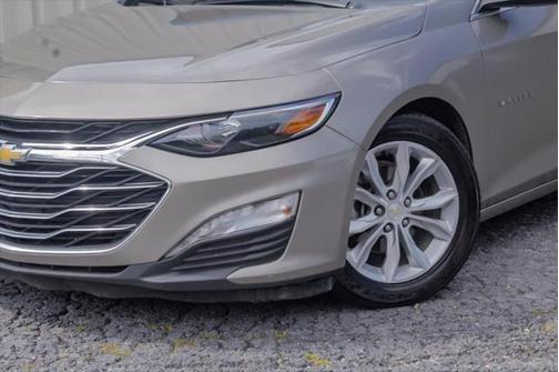 2022 Chevrolet Malibu FWD LT