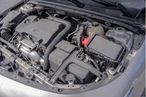 2022 Chevrolet Malibu FWD LT