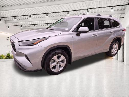 Celestial Silver Metallic 2023 Toyota Highlander L