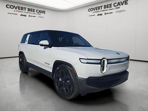 2025 Rivian R1S Adventure