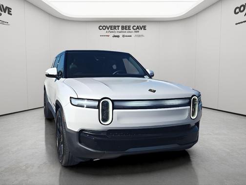 2025 Rivian R1S Adventure