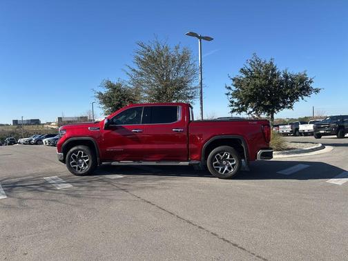 2022 GMC Sierra 1500 SLT