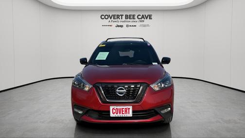 2019 Nissan Kicks SR