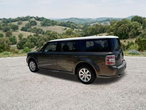 Earth Metallic 2011 Ford Flex SE