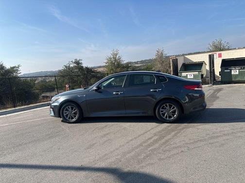 2020 Kia Optima LX