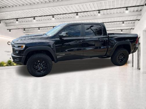 Diamond Black 2026 RAM 1500 RHO