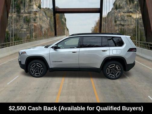 Silver Zynith Clearcoat 2026 Jeep Cherokee Laredo