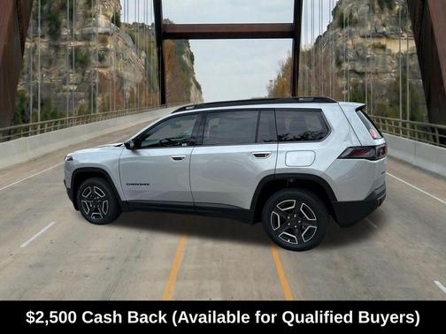 Silver Zynith Clearcoat 2026 Jeep Cherokee Laredo