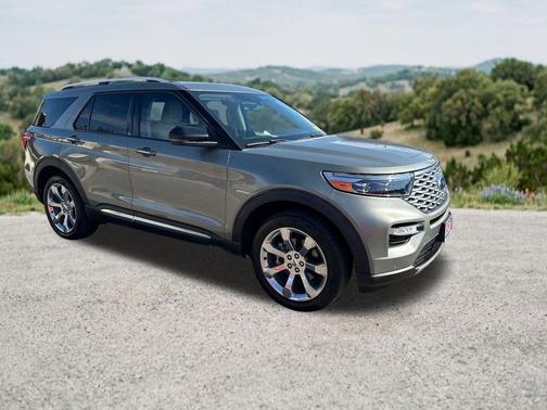 Silver Spruce Metallic 2020 Ford Explorer Platinum