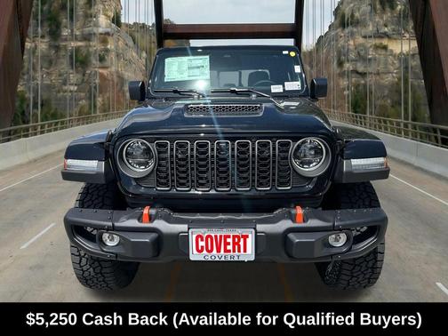 Black Clearcoat 2026 Jeep Gladiator Mojave