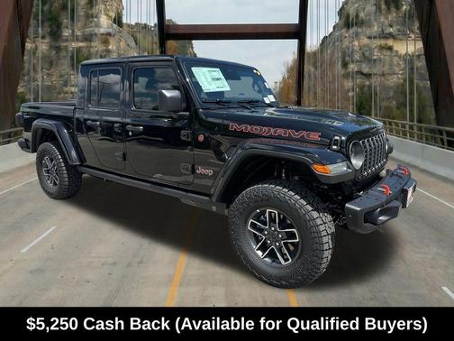 Black Clearcoat 2026 Jeep Gladiator Mojave
