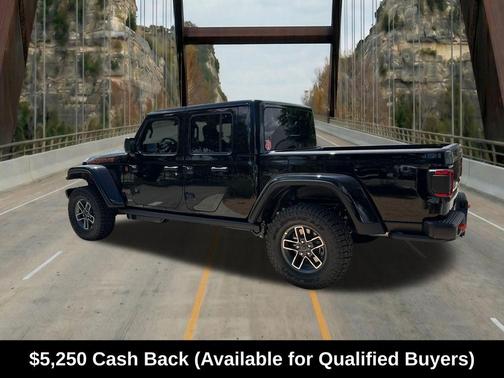Black Clearcoat 2026 Jeep Gladiator Mojave