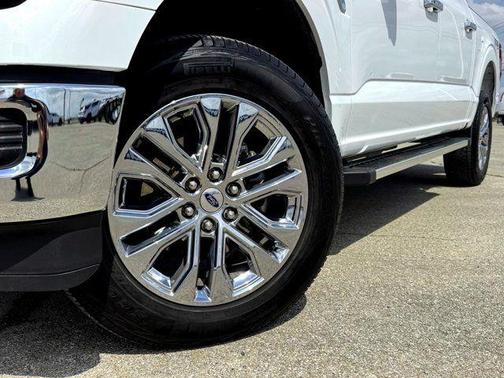 Oxford White 2024 Ford F-150 XLT