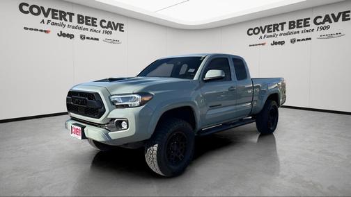 2022 Toyota Tacoma TRD Sport