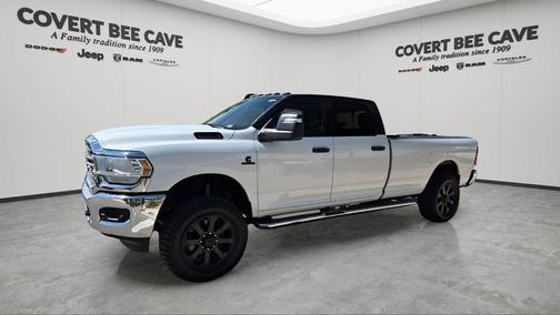 Bright White Clearcoat 2024 RAM 2500 Tradesman
