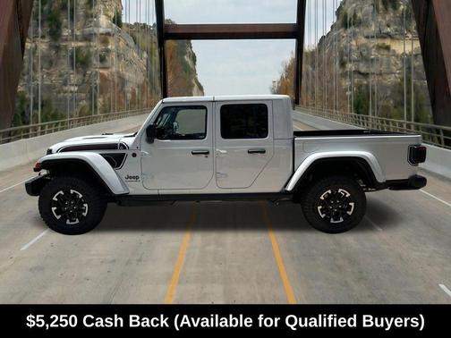 Bright White Clearcoat 2026 Jeep Gladiator Shadow Ops