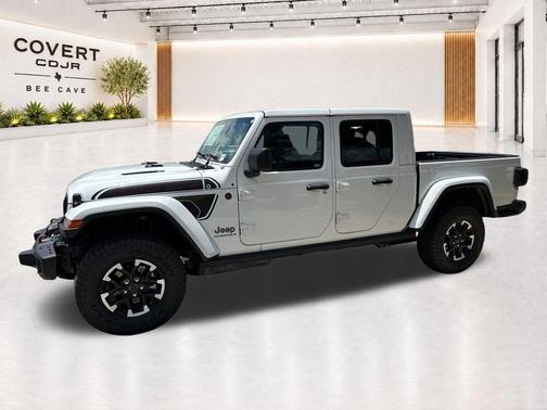 Bright White Clearcoat 2026 Jeep Gladiator Shadow Ops