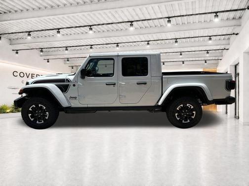 Bright White Clearcoat 2026 Jeep Gladiator Shadow Ops