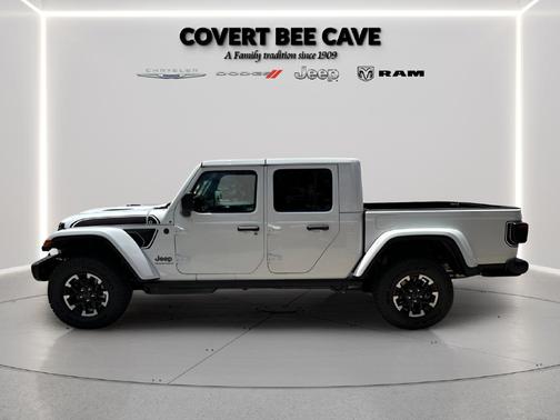 Bright White Clearcoat 2026 Jeep Gladiator Shadow Ops