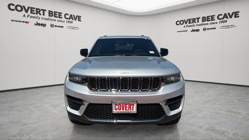 2026 Jeep Grand Cherokee Laredo X