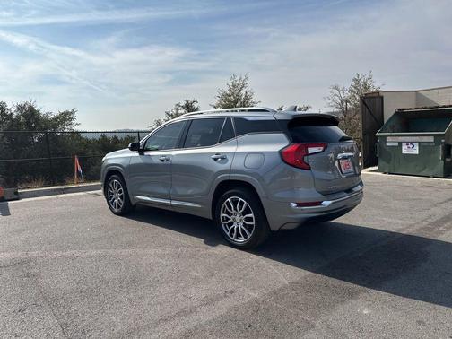 2024 GMC Terrain Denali