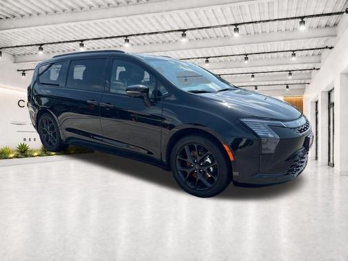 Diamond Black 2027 Chrysler Pacifica LIMITED