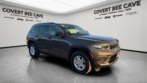 2022 Jeep Grand Cherokee Laredo