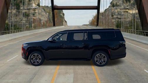 Gloss Black 2026 Jeep Grand Wagoneer L
