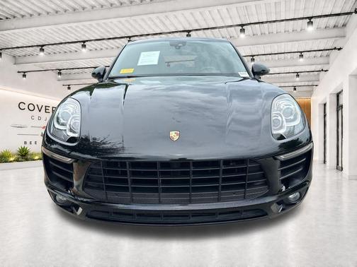 Black 2018 Porsche Macan Base