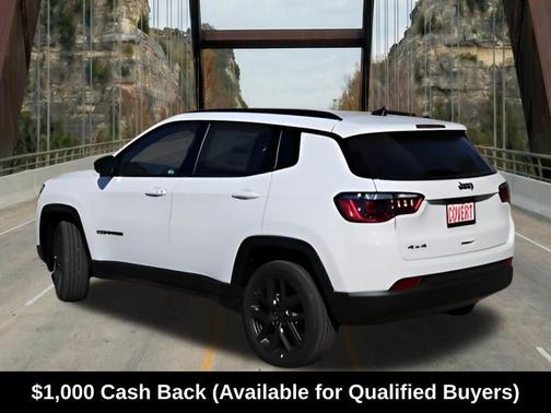 Bright White Clearcoat 2026 Jeep Compass Latitude