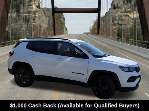 Bright White Clearcoat 2026 Jeep Compass Latitude