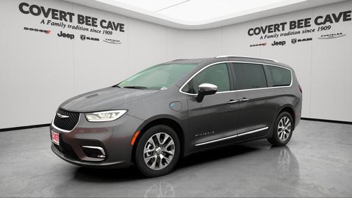 2023 Chrysler Pacifica Hybrid Pinnacle