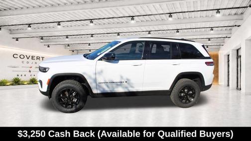 Bright White Clearcoat 2025 Jeep Grand Cherokee Laredo