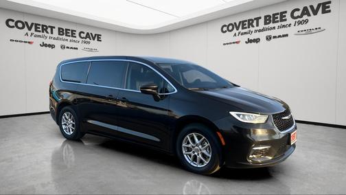 2024 Chrysler Pacifica Touring-L