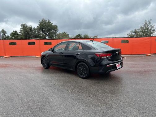 2022 Kia Rio S