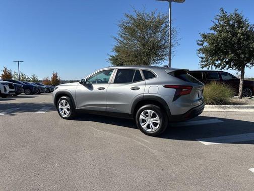 2024 Chevrolet Trax LS