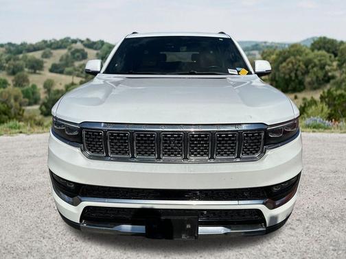 Bright White Clearcoat 2022 Jeep Grand Wagoneer Series III