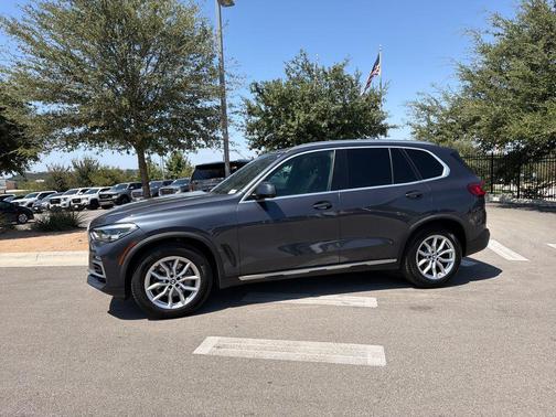 Gray Metallic 2019 BMW X5 xDrive40i