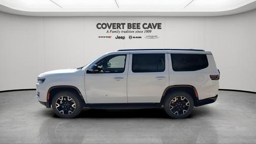 2025 Jeep Wagoneer Base