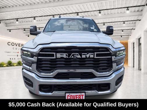 Bright White Clearcoat 2026 RAM 2500 Tradesman