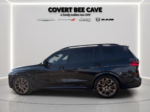 Black Sapphire Metallic 2024 BMW X7 M60i