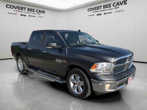 2016 RAM 1500 SLT