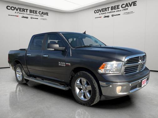 2016 RAM 1500 SLT
