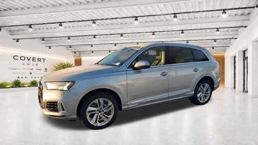 Satellite Silver Metallic 2024 Audi Q7 55 Premium Plus
