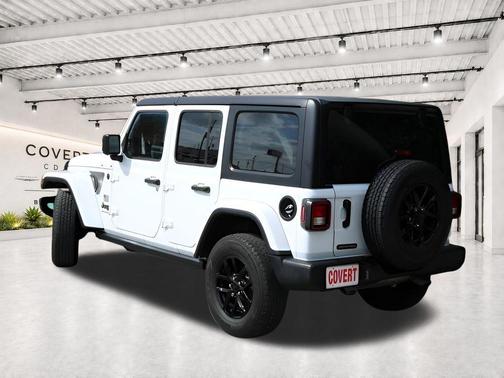 Bright White Clearcoat 2023 Jeep Wrangler Sport