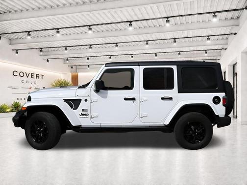 Bright White Clearcoat 2023 Jeep Wrangler Sport