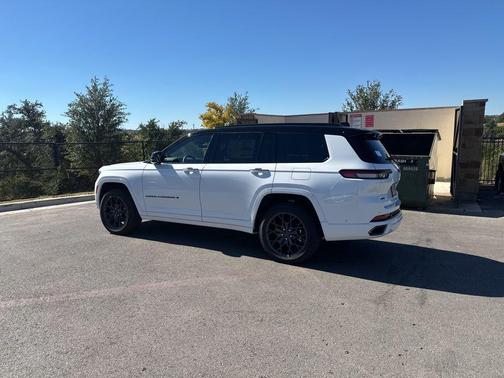 2025 Jeep Grand Cherokee L Summit