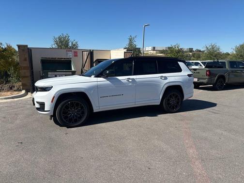 2025 Jeep Grand Cherokee L Summit